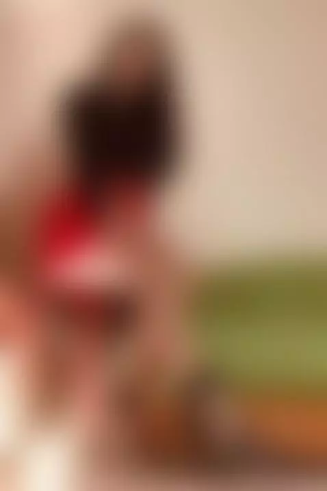 milf, leg, sexy by curioushickory