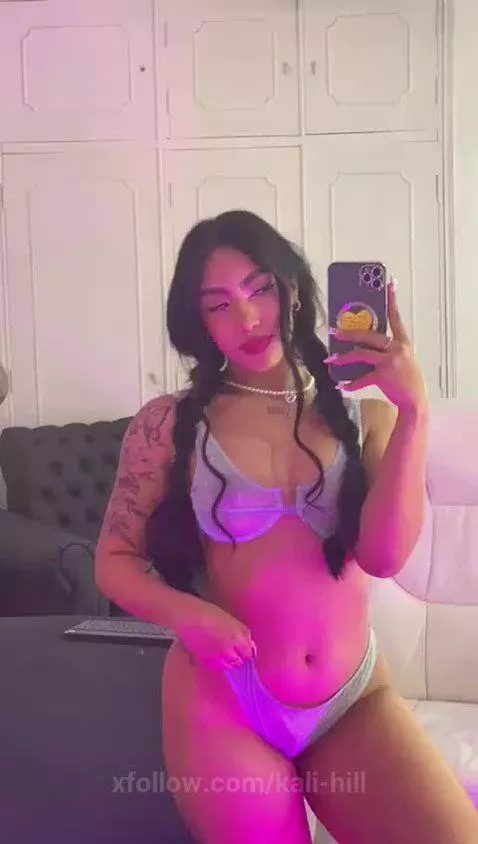 Full of love to give... ONLINE by kali-hill