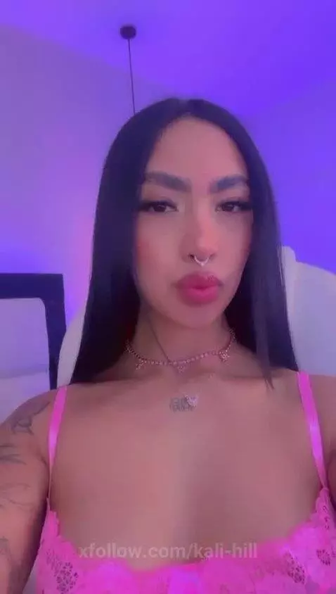 Come on bby and catch me 🔥 by kali-hill