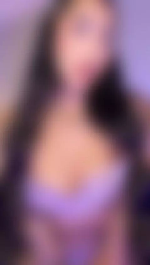 livenow, online, latinahot by kali-hill