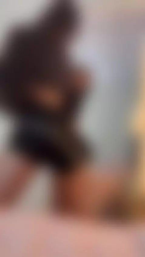 I'm very horny and I decide to touch myself while I'm alone ... by bonneepark