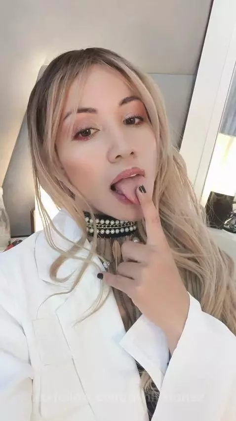 I imagine that it is your hard cock that passes through my t... by ashlystonee