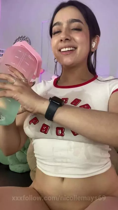 I'm so horny I'm wetting my shirt. See my tits? I want you t... by nicollemays69