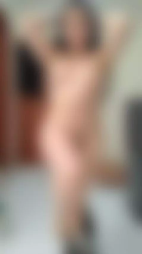 cleaning my boss house comfortable by diane26