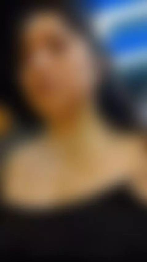 look at me sweating and lick my neck by diane26