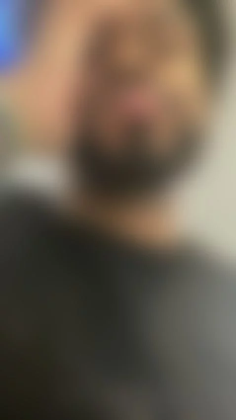 Waiting for my flight ✈️ by alejoplz