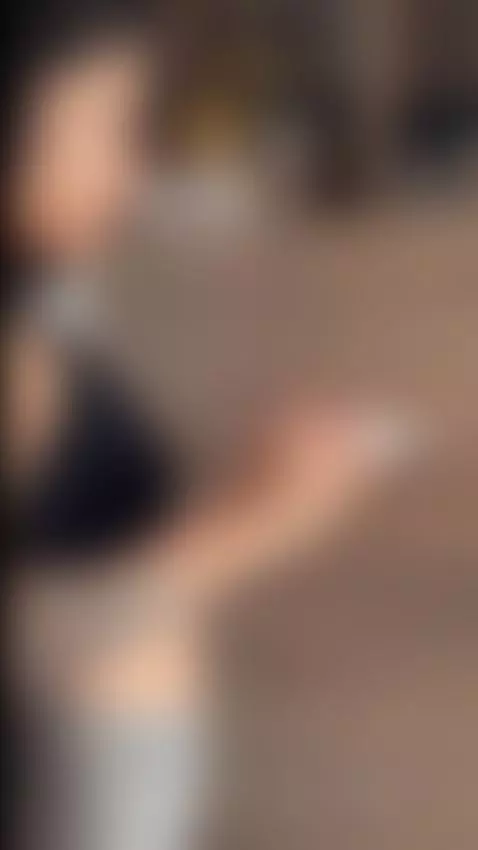 Do I cook SprinRolls or do you better cook me?
onlyfans.com/... by aryalovejoy