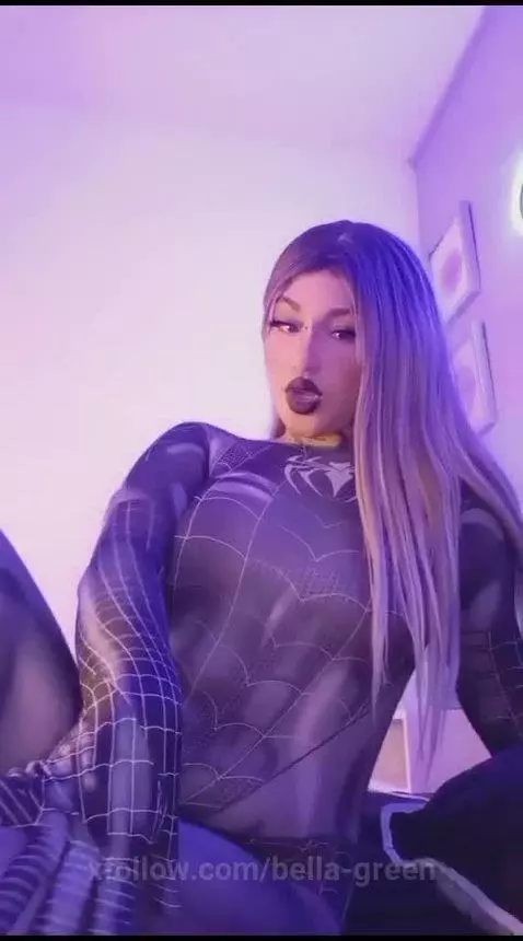 LET'S GET VERY HOT SPIDER WOMAN WANTS TO PLAY WITH YOUR COCK by bella-green
