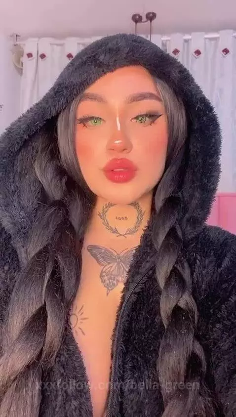 I’m a hungry girl… don’t forget I have a smooth pink hole 👀 ... by bella-green