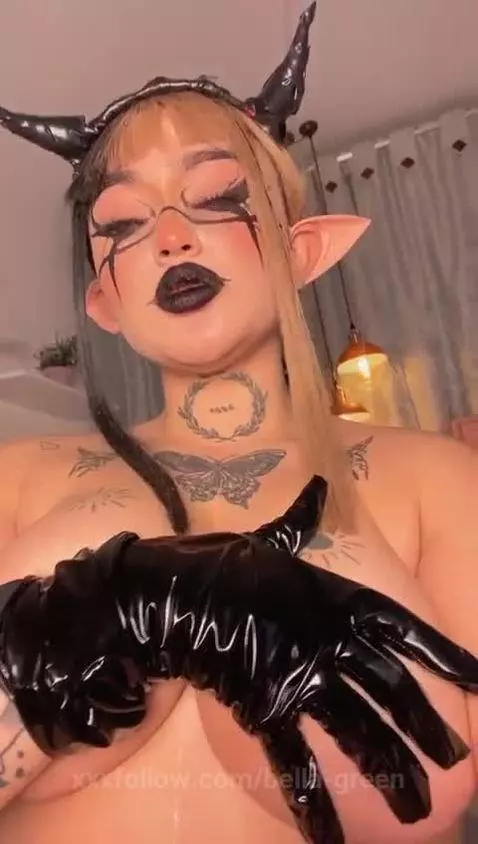 LET ME BE YOUR SEX FIEND THAT FUCKS WITHOUT MERCY OR PITY by bella-green