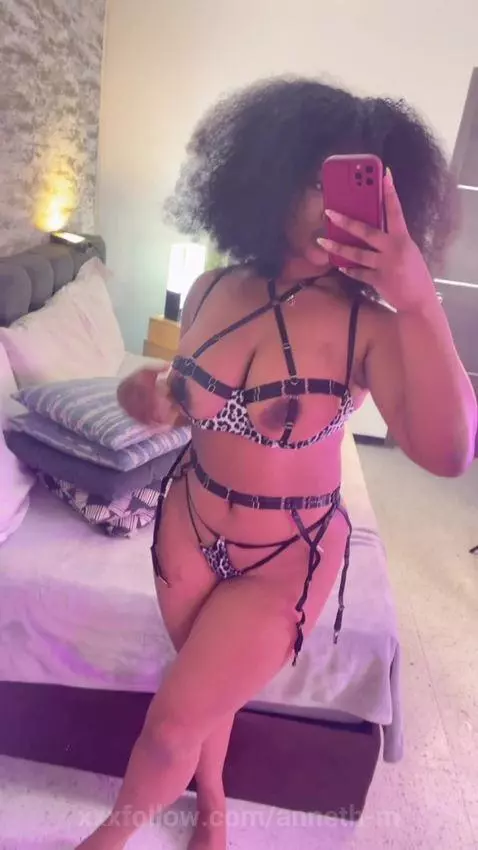 It's not what you see... it's what you imagine. by anneth-m