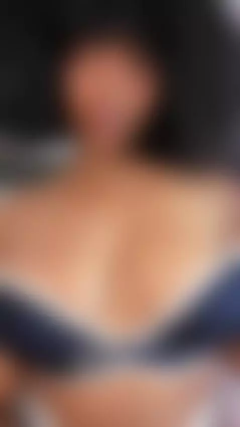 Online now by anneth-m