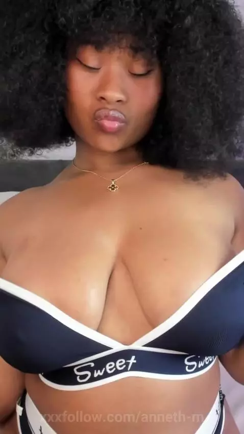 Online now by anneth-m