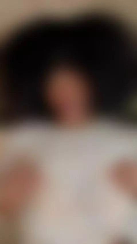 Online now, come see me by anneth-m