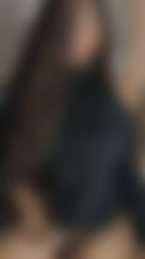 Curvy desire 🍑 by anneth-m