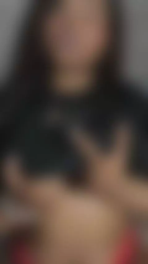 😏 Tender brunette, natural charm by anneth-m