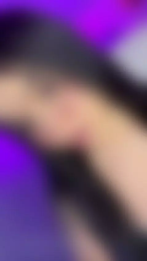 Kiss you by hanna-foster