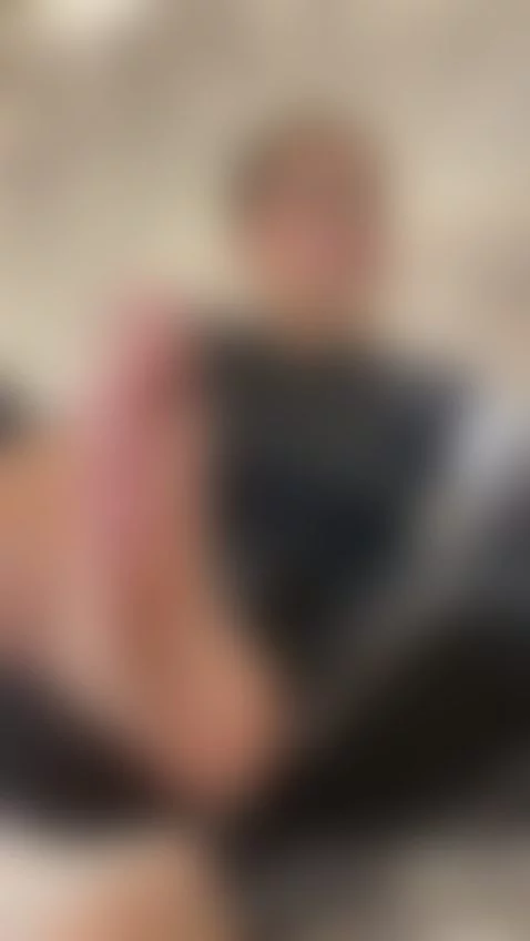 do you want to play with my feet?💦🥵 by manu-gz