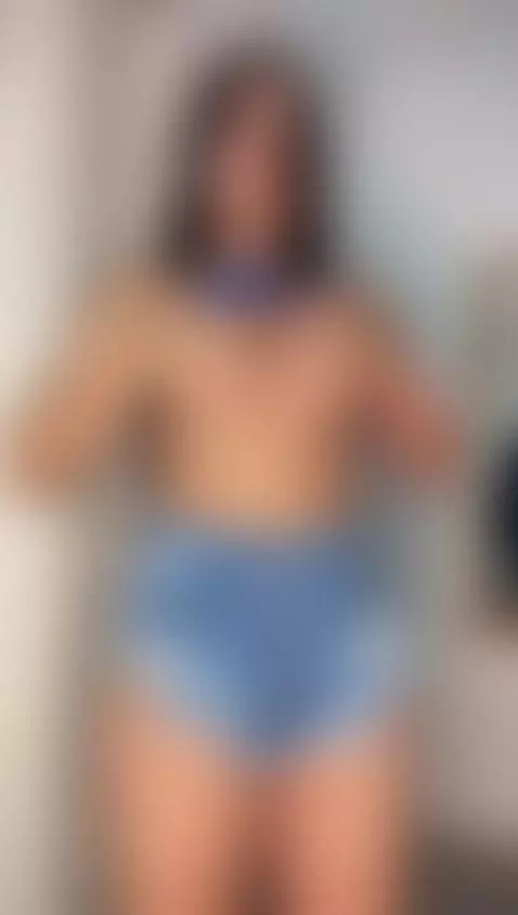 Way too hot 🍑💙 by charlottee-4