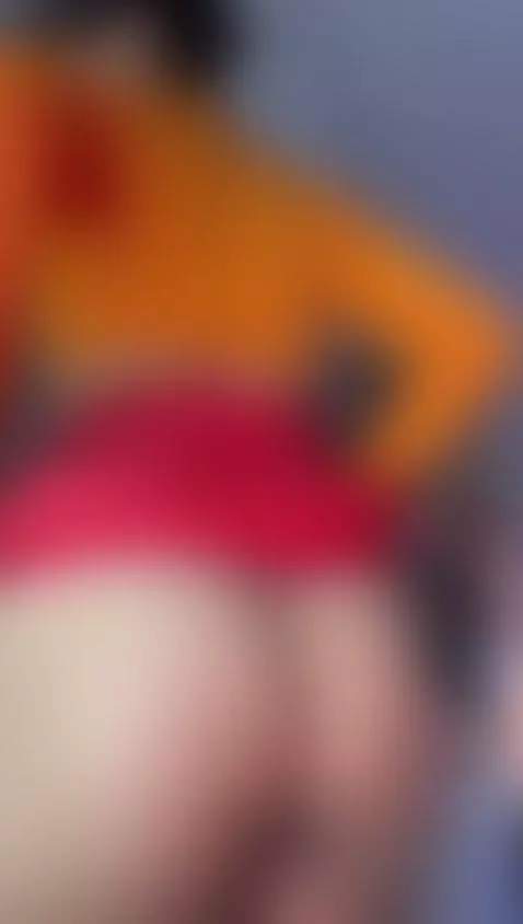 🍑🤤 by charlottee-4