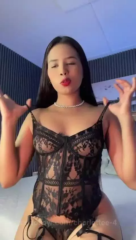 I'm very horny 😈 by charlottee-4