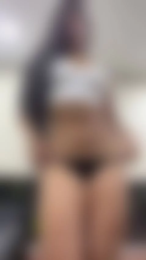 Can I dance for you? 🙈😏 by lucy-brunette