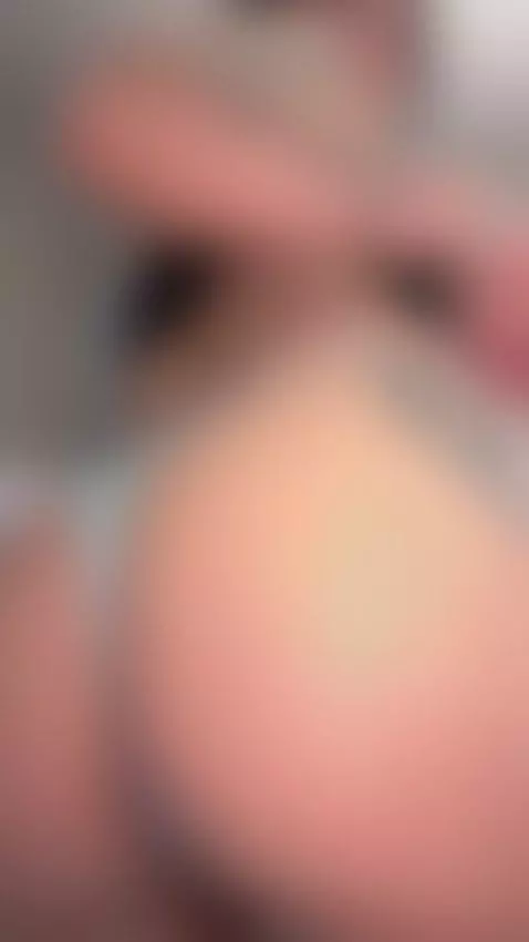 stripchat.com/Rae_Lil_White/follow-me by luciana-and-tommy