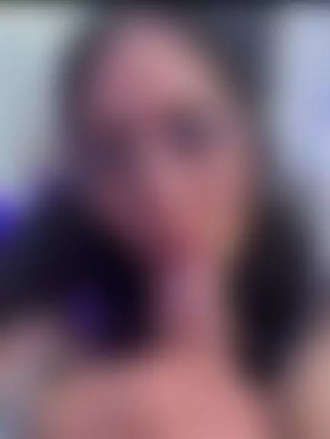 stripchat.com/Rae_Lil_White/follow-me by luciana-and-tommy