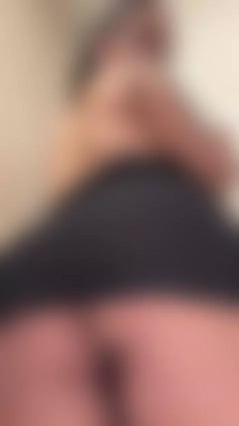 https://stripchat.com/Rae_Lil_White/follow-me by luciana-and-tommy