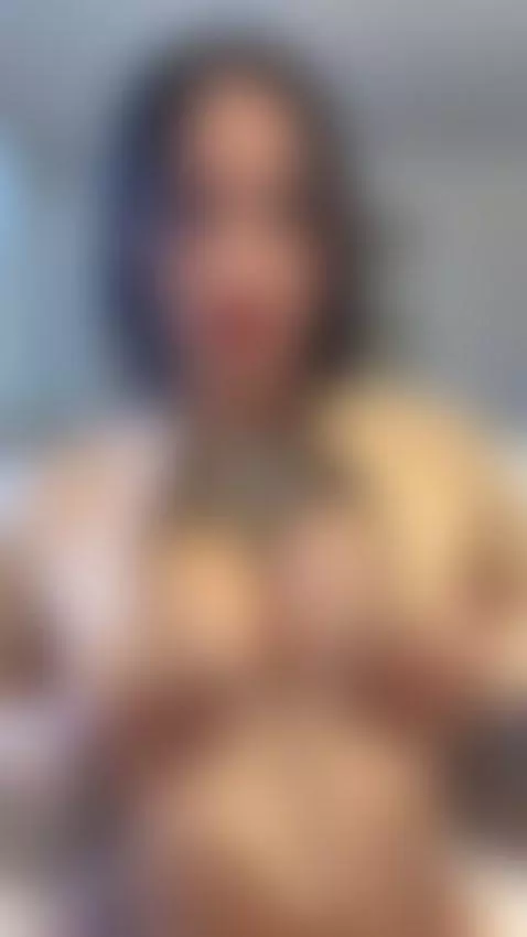 https://stripchat.com/Rae_Lil_White/follow-me by luciana-and-tommy