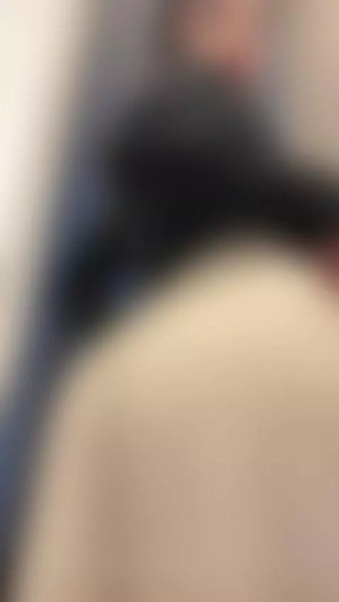https://stripchat.com/Rae_Lil_White/follow-me by luciana-and-tommy