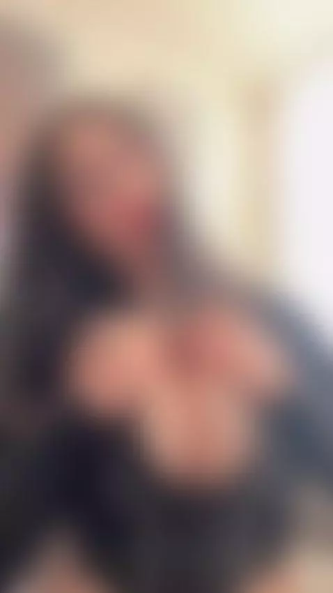 https://stripchat.com/Rae_Lil_White/follow-me by luciana-and-tommy