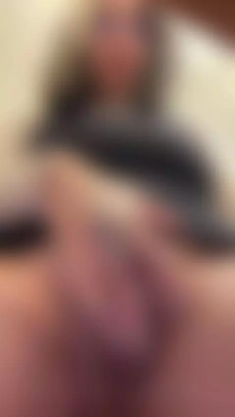 https://stripchat.com/Rae_Lil_White/follow-me by luciana-and-tommy
