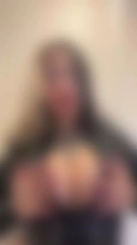 https://stripchat.com/Rae_Lil_White/follow-me by luciana-and-tommy