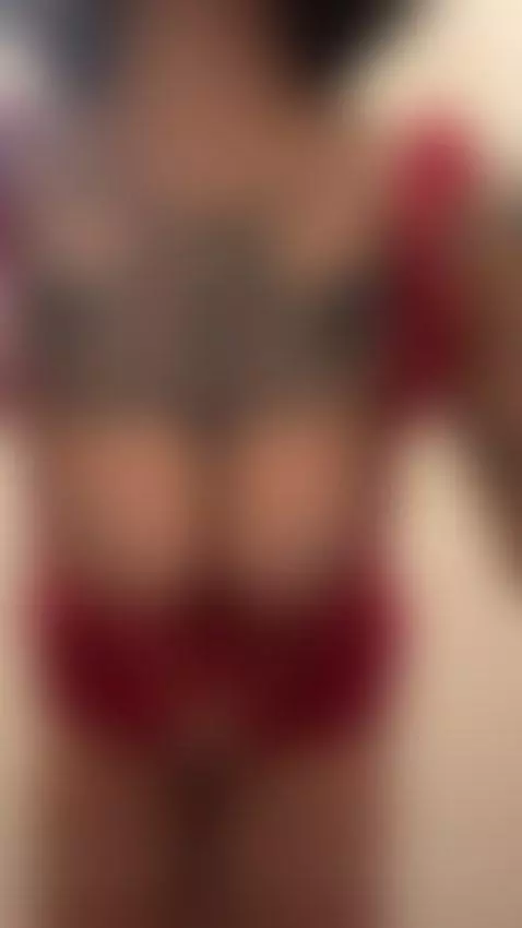 https://stripchat.com/Rae_Lil_White/follow-me by luciana-and-tommy