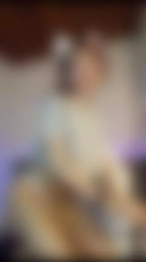 I LOVE THE WAY YOU LOOK AT ME🙈😳 by sharo-bby