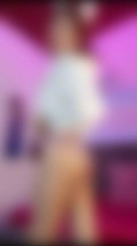 Today I feel very pretty and I really want to have an incred... by sharo-bby