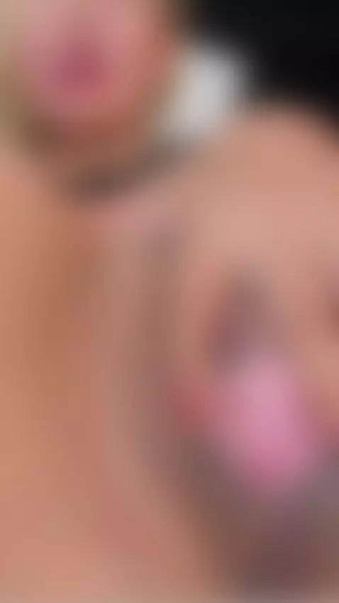 She's already waiting for you... do you dare to enter? 🍓 by alexacold