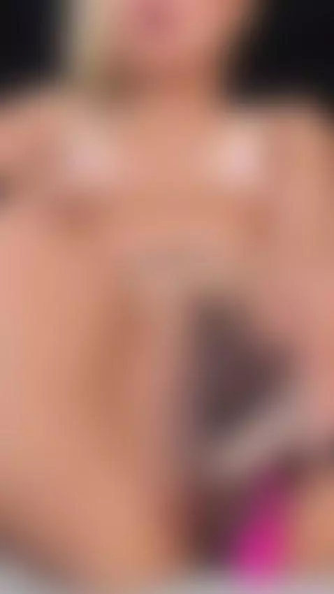 Ya estoy en vivo… preparada para que me hagas acabar fuerte ... by alexacold