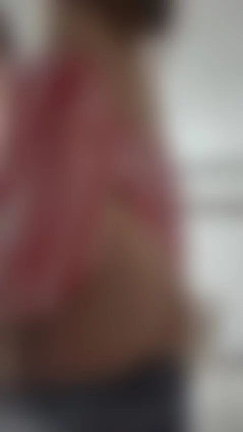 Taking off my shorts hasn't been that difficult until today,... by bemori