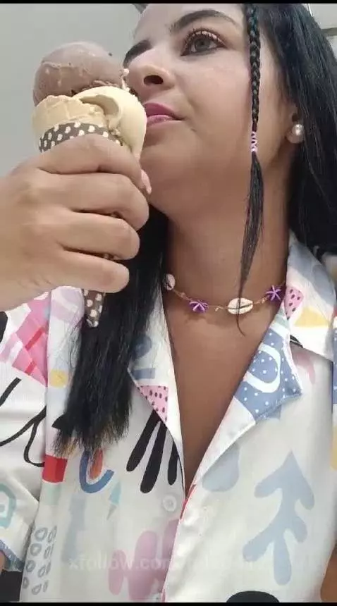 Una rica chupadita ! 🍦 by mia0412