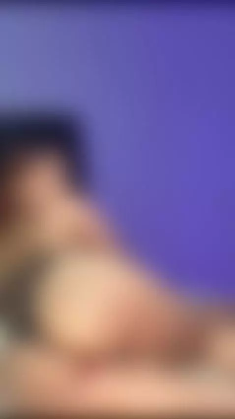 Teasing you with my big ass so horny 😏🔥 by gretta1