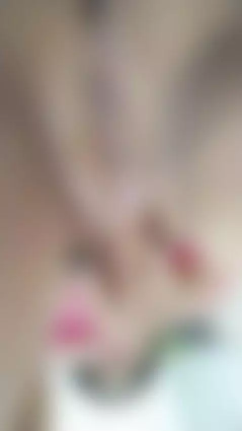 Playing with my wet shiny pussy ✨🍑 by gretta1