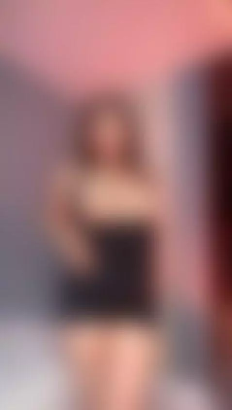 My juicy tits want your attention 😈🔥 by gretta1