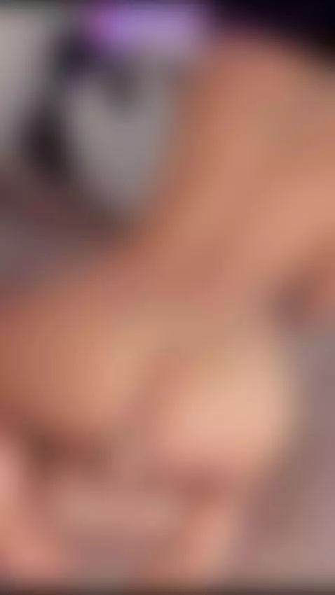 Leaving marks on my ass with every spank… 🍑🔥 by kari-me