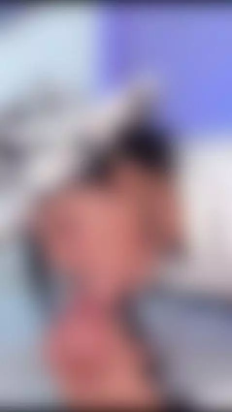 My bare skin calls to your madness 💋 by kari-me