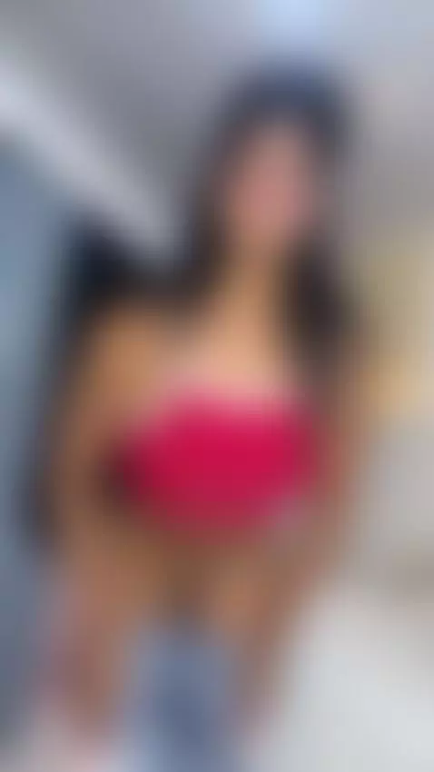 I fell into my own pleasure games 😏https://fansly.com/Karime... by kari-me
