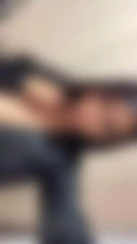 Sexy girl here! by alaia-manson