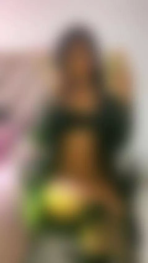 Your queen 👑 by alaia-manson