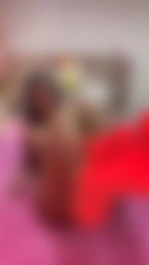 Kiss my pretty feet by alaia-manson